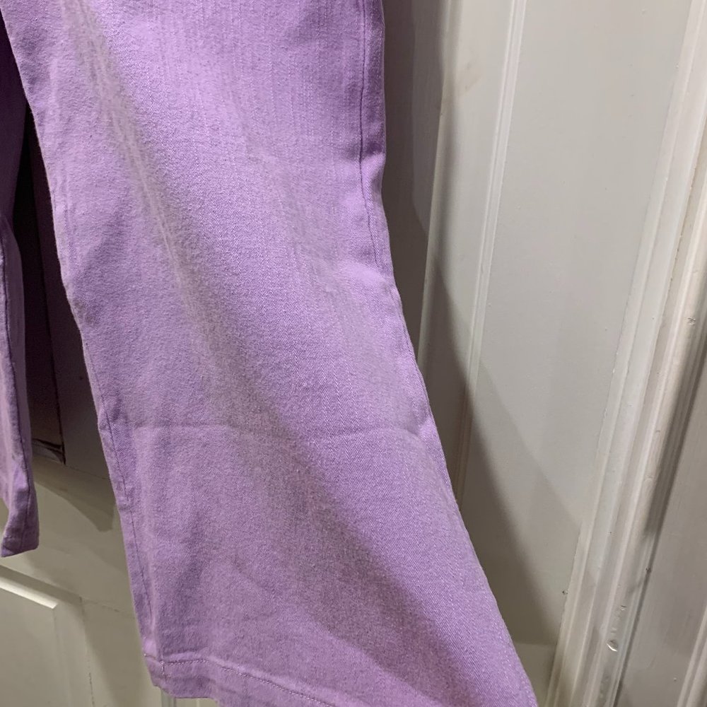 ASTR ~ NWT!!~ Lilac Capris - Picture 7 of 15